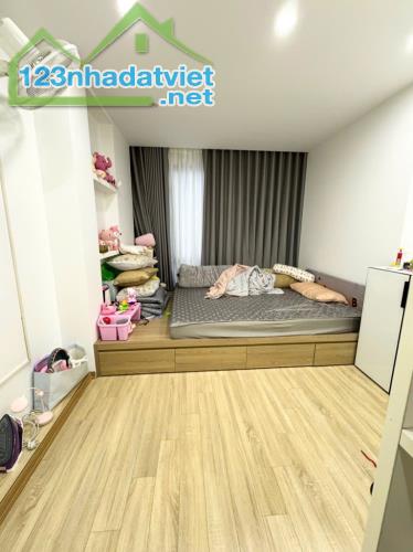 SIÊU PHẨM NHÀ PHỐ LẠC TRUNG – KHU PHÂN LÔ ĐẲNG CẤP – Ô TÔ VÀO NHÀ - 2
