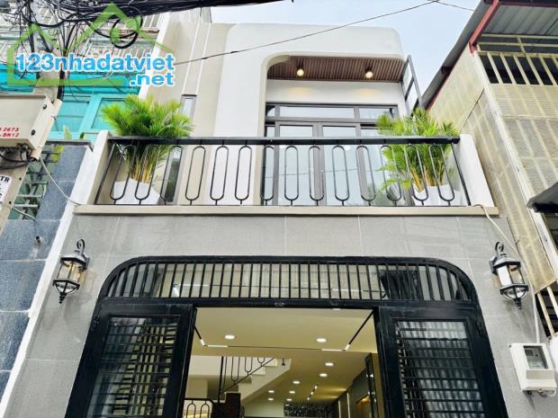 NHÀ MỚI VÀO Ở NGAY FULL NỘI THẤT, SỊN SÒ. DT 40 M2 * Ra mắt nhà đường Quang Trung, P 10