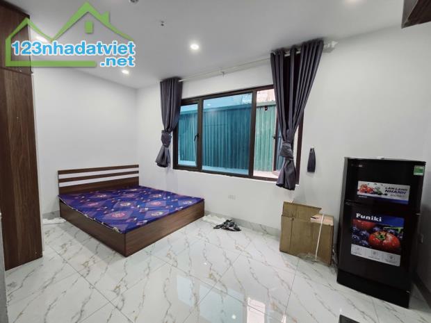 CỰC HIẾM - CĂN HỘ DÒNG TIỀN 97m² - THANG MÁY - Ô TÔ ĐỖ CỔNG - FULL NỘI THẤT - 2