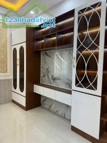 Chỉ 5.6 TỶ TL! 72M², 4 Tầng /3pn, HẺM Ô TÔ, Quang Trung Gò Vấp! - 1
