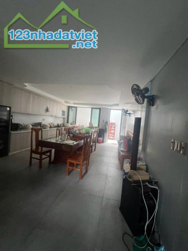 Bán nhà  mặt tiền 5 tầng 5x28m giá 21 tỷ Đường Nguyễn Văn Quá - 1