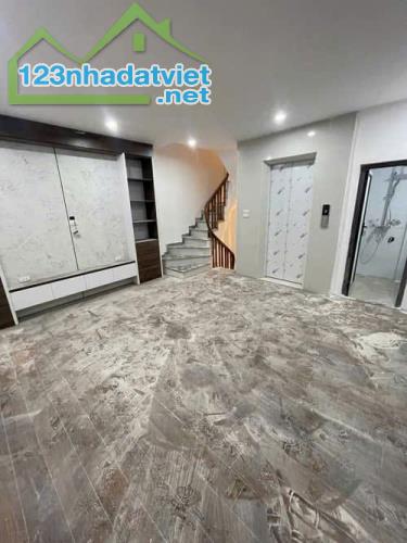 HOÀNG HOA THÁM - NHÀ MỚI - 6 TẦNG - THANG MÁY - GẦN PHỐ - THOÁNG - SỔ ĐẸP - 1