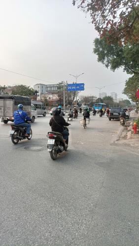 Bán nhà Mặt phố Giải Phóng, Ô Tô , Kinh doanh, vỉa hè 85m, 5 tầng, 23tỷ, Lh: 0984417892.
