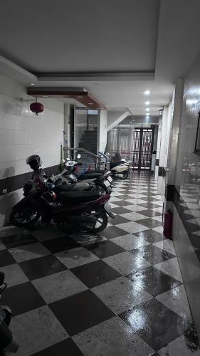 Bán nhà Mặt phố Giải Phóng, Ô Tô , Kinh doanh, vỉa hè 85m, 5 tầng, 23tỷ, Lh: 0984417892.