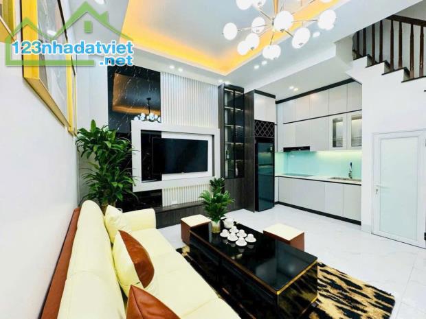 ❤️‍🔥SIÊU HOT NHÀ TÂY HỒ - LÔ GÓC - NGÕ RỘNG KINH DOANH - 29M2 - 8,9 TỶ - 1
