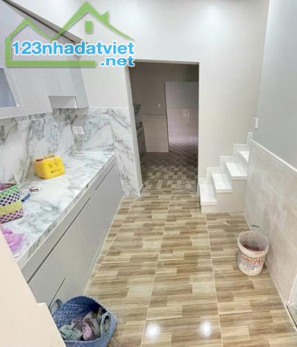 Bán nhà SÁT MẶT TIỀN, 67m2 GẦN CHỢ PHẠM HỮU LẦU, K. HIỆN HỮU, Huỳnh Tấn Phát, Quận 7. - 1