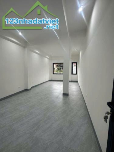 Cho thuê nhà ngõ ô tô Mai Động, Hai Bà Trưng làm căn hộ dịch vụ, 64m2, 8 phòng, 4 WC - 3