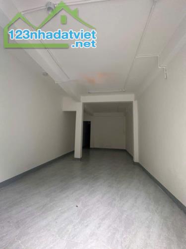Cho thuê nhà ngõ ô tô Mai Động, Hai Bà Trưng làm căn hộ dịch vụ, 64m2, 8 phòng, 4 WC - 2