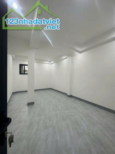 Cho thuê nhà ngõ ô tô Mai Động, Hai Bà Trưng làm căn hộ dịch vụ, 64m2, 8 phòng, 4 WC - 1