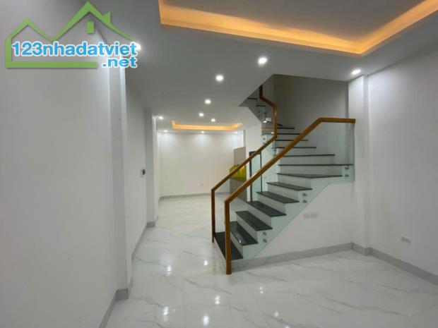 Bán nhà Quang Trung – Hà Đông! 🔥  🏡 45m², 5 tầng, mặt tiền 4.1m – Nhà mới, ở ngay, 3 gác - 1