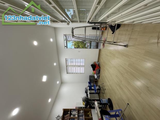 BÁN GẤP NHÀ,  HẺM XE HƠI THÔNG , NGUYỄN HỒNG ĐÀO, TÂN BÌNH, 64M2, 4 TẦNG, GIÁ 11.95 TỶ - 2