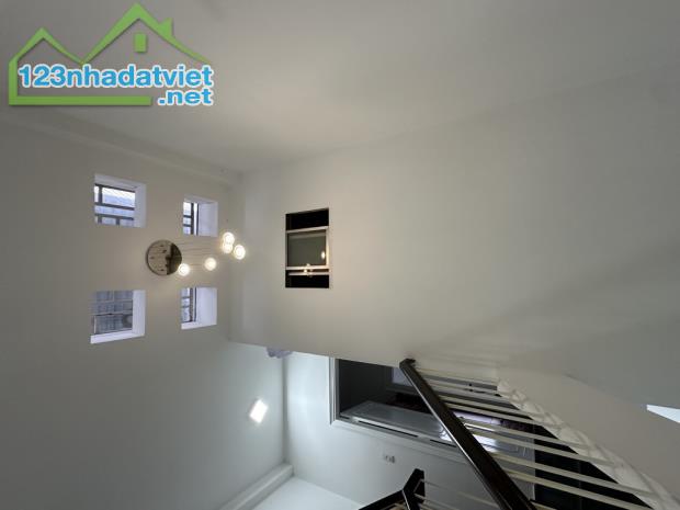 BÁN GẤP NHÀ,  HẺM XE HƠI THÔNG , NGUYỄN HỒNG ĐÀO, TÂN BÌNH, 64M2, 4 TẦNG, GIÁ 11.95 TỶ