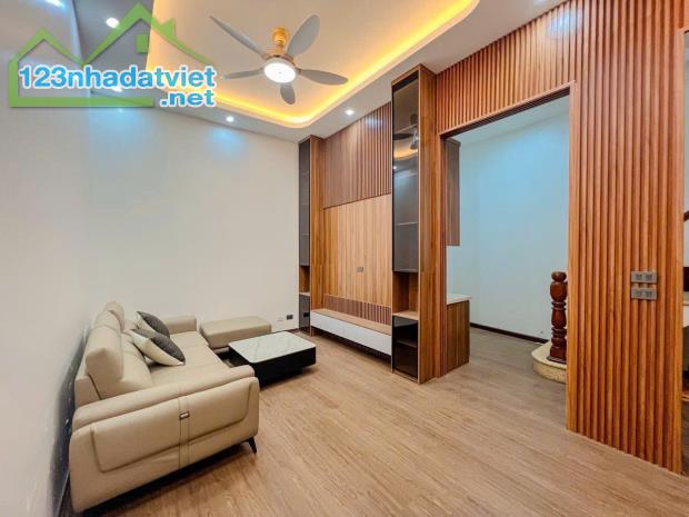 PHỐ KIM NGƯU, 40MX4 TẦNG NHÀ ĐẸP Ở NGAY, CỬA TIỀN 5.2 MÉT, GIÁ 6.85 TỶ - 1