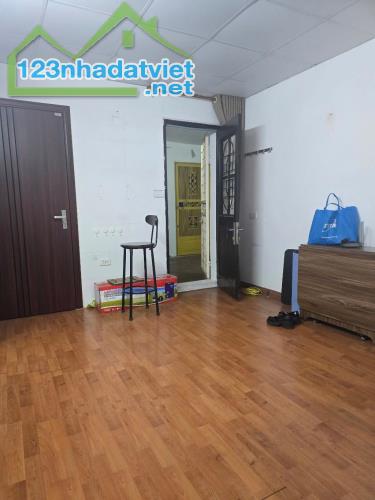 Nhỉnh 2 tỷ, 55m2, 2 ngủ, Tập thể Đồng Xa, Mai Dịch, Cầu Giấy, Ký gửi Nhà - HÀ THIÊN VŨ