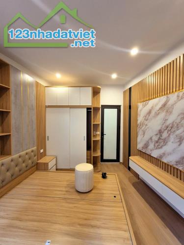 🔥 BÁN NHÀ LÔ GÓC – GẦN PHỐ – FULL NỘI THẤT – VĂN HƯƠNG, ĐỐNG ĐA NHỈNH 3 TỶ 🔥 - 3