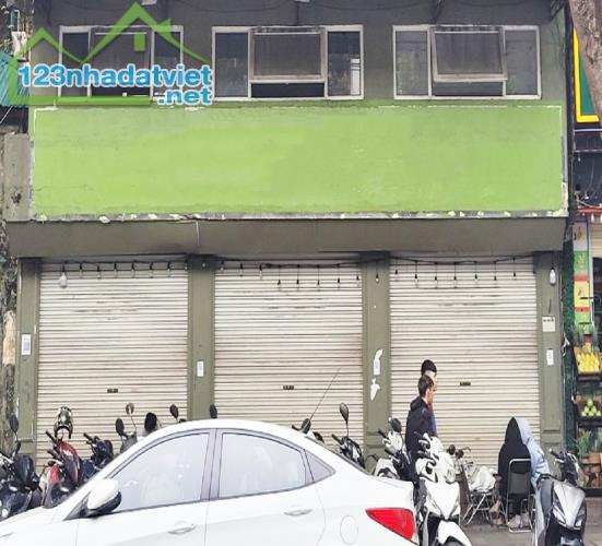 Bán Nhà Mặt Phố Lạc Chính, Ba Đình DT 290m2 x 4T MT:11m, Giá Rẻ.