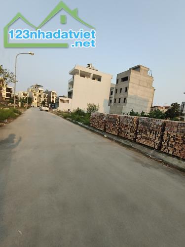 Bán lô đất biệt thự DT 150M TDC Vườn Hồng Hải An