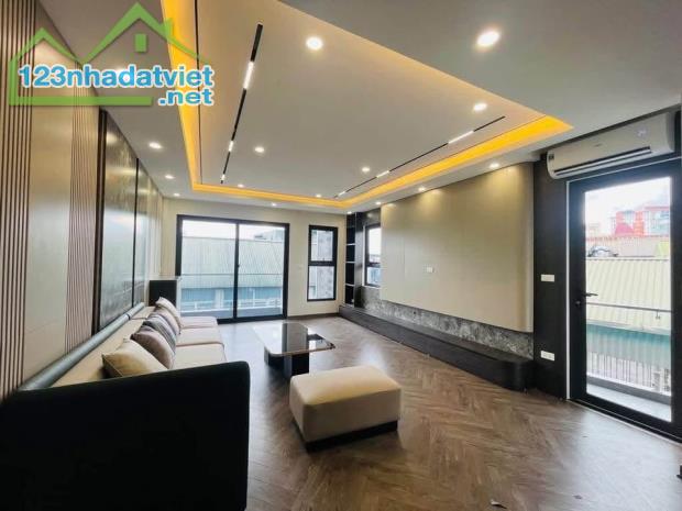 BÁN NHÀ TRUNG TÂM QUẬN TÂY  HỒ 40M2 6 TẦNG 8 TỶ FULL NỘI THẤT - 1