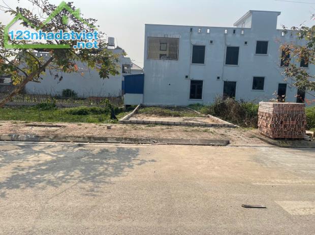 Bán lô đất ngang 5m ăn vào tuyến đường bao 15m của TĐC Áp Tràn - Thuỷ Nguyên nhô 3 tỷ - 1