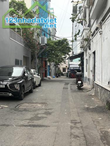 GẦN HẺM XE HƠI - VIP PHAN XÍCH LONG - 74M2 - NGANG 4.8M - NỞ HẬU - 3PN - CHỈ NHỈNH 7 TỶ - 4