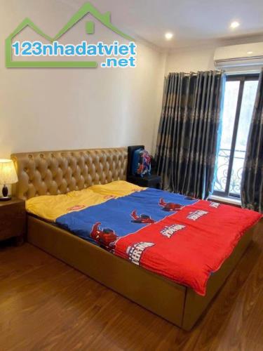 Chủ gửi Bán GẤP! Nhà 4 tầng đẹp long lanh phố Sài Đồng, lô góc sáng thoáng, 45m, nhỉnh 6tỷ - 3