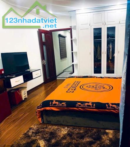 Chủ gửi Bán GẤP! Nhà 4 tầng đẹp long lanh phố Sài Đồng, lô góc sáng thoáng, 45m, nhỉnh 6tỷ - 4