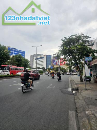 BÁN NHÀ MẶT TIỀN Cộng Hòa, Tân Bình 2 tầng 80m2 (4x20). Kinh doanh đỉnh. Giá chỉ 13 tỷ.