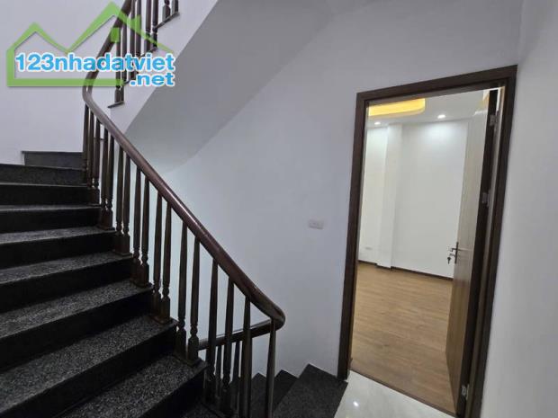CHÍNH CHỦ BÁN GẤP NHÀ 51/69M2, 4T, MT5.8M, NAM TỪ LIÊM. - 2