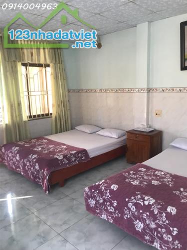 Bán khách sạn 6 tầng ở đường Chương Dương, phường Nguyễn Văn Cừ - 2
