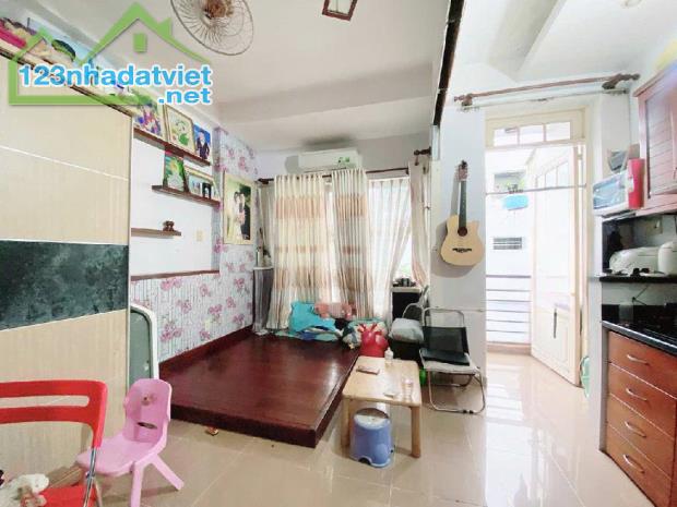 Nhà đẹp 32 quận 10 - hẻm xe hơi 6m - 4 tầng, chỉ 7.5 tỷ - 2