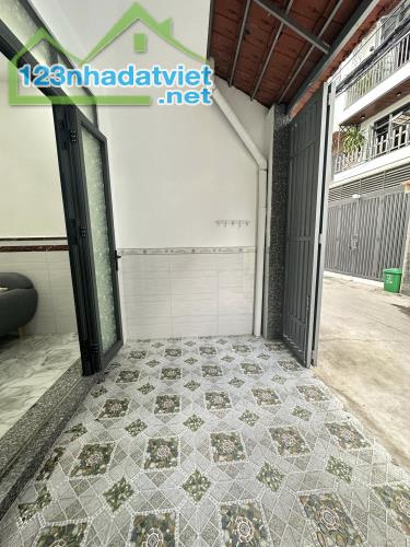 Chỉ 4.95 TỶ TL! 71M², 2 Tầng /3pn, HẺM Ô TÔ, Quang Trung Gò Vấp! - 3