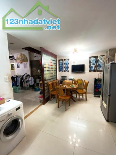 3 tầng 5.5x25m Khu Kiều Đàm hẻm 8m sát mặt tiền 793 Tân Hưng Q7 xe hơi đậu trong nhà 22 tỷ - 4