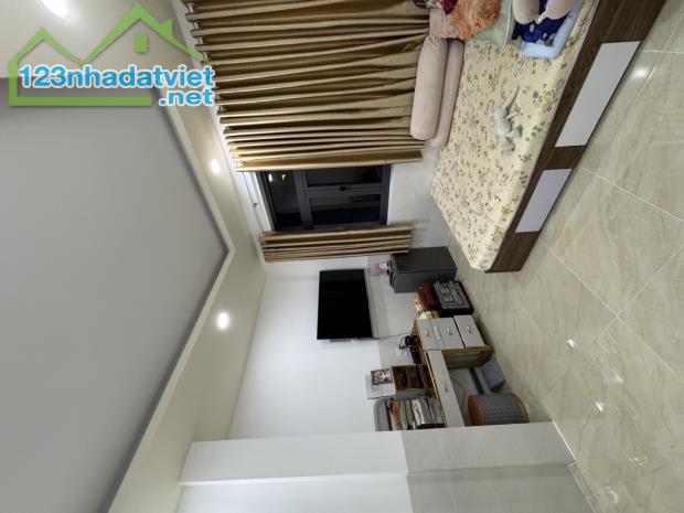 Nhà bán Hậu Giang. phường 11 .quận 6 . Chợ Lớn . DT 3,5x16 x4 tầng nhà mới vào ở ngay