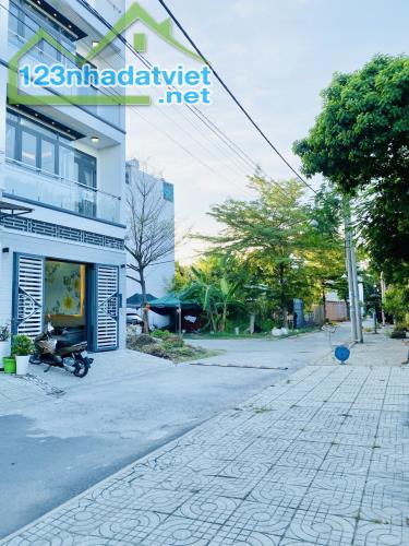 Bán nhà mơi đẹp Huỳnh Tấn Phát Nhà Bè 4 tầng Ngang 5m