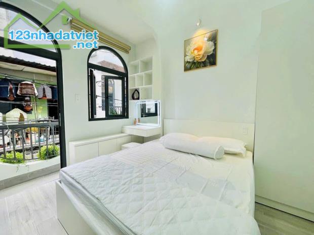 Kẹt tiền kinh doanh bán nhanh thu vốn nhà Trường Sa P12 Quận 3