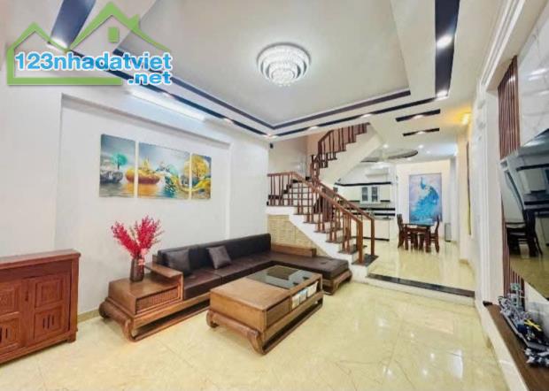 Bán nhà Trại Lẻ, Kênh Dương, Lê Chân, Hải Phòng. 4 tầng, 61m2, 4 tỷ. Ngang 4,25m, d2