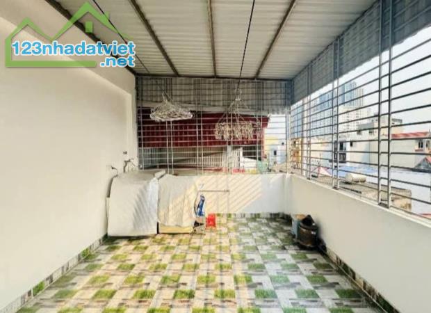 Bán nhà Trại Lẻ, Kênh Dương, Lê Chân, Hải Phòng. 4 tầng, 61m2, 4 tỷ. Ngang 4,25m, d2 - 5