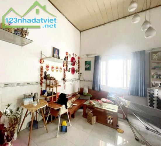 BÁN NHÀ 240M2 HẺM XE HƠI NGUYỄN VĂN QUÁ QUẬN 12 THU NHẬP 22TR/THÁNG  CHỈ 9 TỶ TL - 4