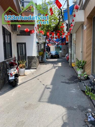Bán Nhà C4 Quang Trung (4.5x16) Kế bên Vincom Nhỉnh 4 Tỉ, Siêu Hiếm