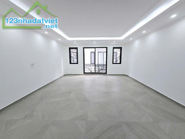 TOÀ VĂN PHÒNG LÔ GÓC 3 THOÁNG 22 TỶ 60m 7 TẦNG MT 4m VỈA HÈ 3 Ô TÔ TRÁNH XUÂN LA TÂY HỒ - 3