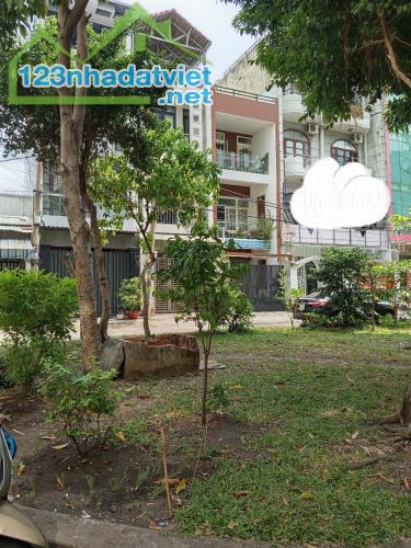 Rẻ nhất trong phân khúc dưới 10 tỷ. HXH Tô Hiệu, Chợ Cây Keo, Tân Phú, 88m2 4 lầu chỉ 9 tỷ