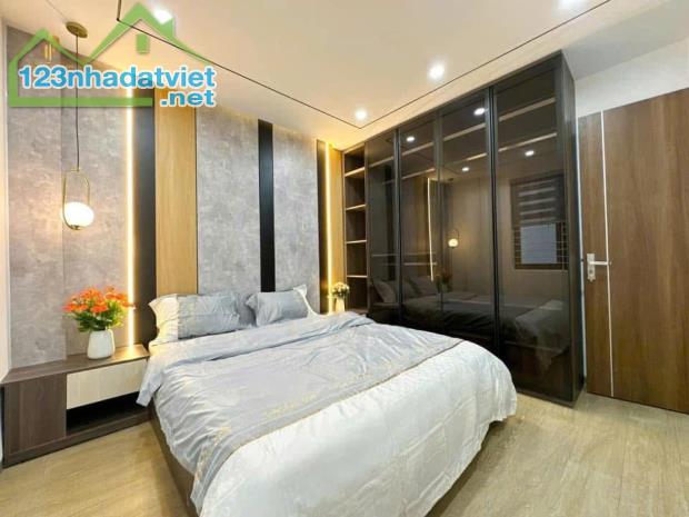 Nhà đất Lê Hải chào bán siêu phẩm căn nhà 3 tầng mặt tiền đường Hoà Phú 3. - 2