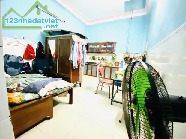 Nhà Trung Tâm Q7-Sát Mặt Tiền Đường Số-Bán Chia Tài Sản-62m2 Nhỉnh 7tỷ. - 1