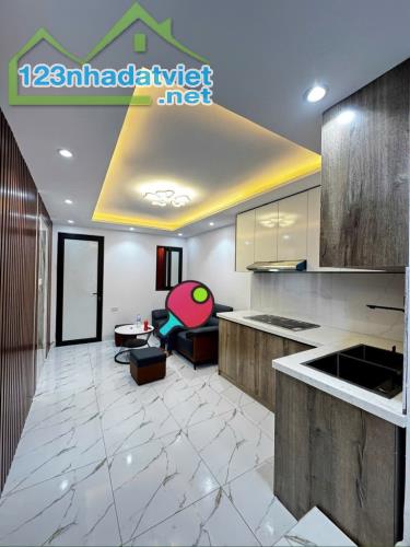 Nhà đẹp khu vực Đống Đa tiện ích bạt ngàn