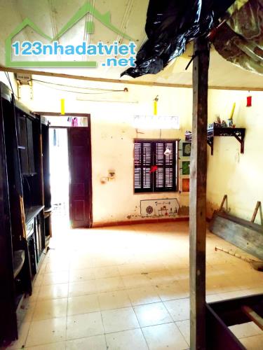 Mảnh đất đẹp Hoàng Mai, hiếm có ô tô tránh qua cổng, Giải Phóng 20m DT 29m2 chào 5.3 tỷ - 2