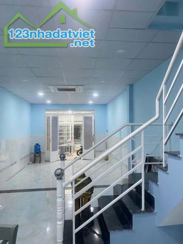 Bán nhà Hẻm Xe Hơi 4M 49m2 GẦN ĐƯỜNG LỚN, gần CHỢ PHÚ XUÂN, Đ.Chuyên Dùng 9, Quận 7. - 2