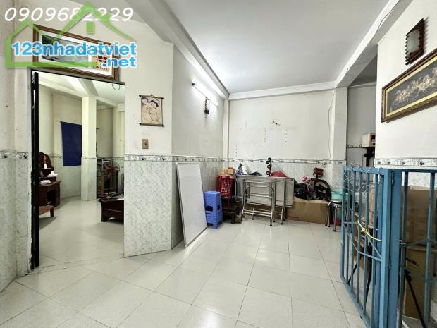 NGỘP BANK - HXH 7chổ - 74m2 Quang Trung Gò Vấp GIÁ RẺ chỉ 4.X Tỷ.