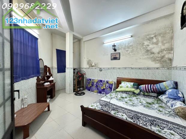 NGỘP BANK - HXH 7chổ - 74m2 Quang Trung Gò Vấp GIÁ RẺ chỉ 4.X Tỷ. - 2