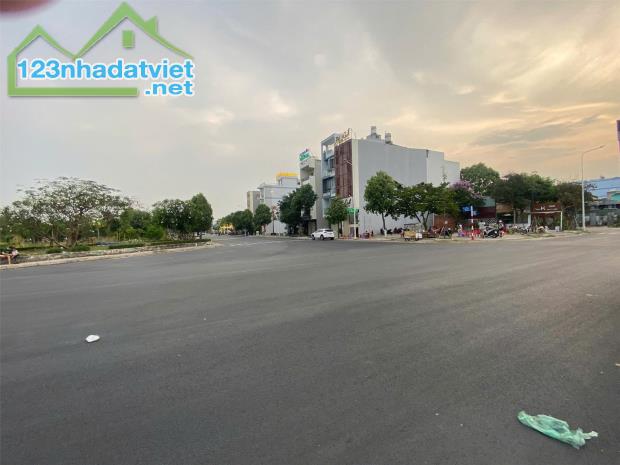 BÁN CẶP LÔ ĐẤT VÀNG - MẶT TIỀN ĐƯỜNG GS24, PHƯỜNG ĐÔNG HÒA, DĨ AN, BÌNH DƯƠNG - 1