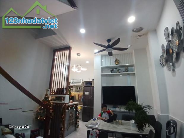 Nhà HXH đường 3/2 Quận 10, 30m2, 4 lầu, chỉ 7 tỉ - 3